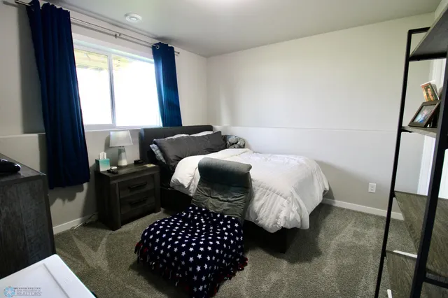 $355,000 | 6737 71st Avenue South, Horace, ND 58047