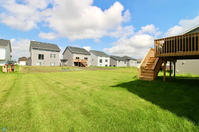 $355,000 | 6737 71st Avenue South, Horace, ND 58047