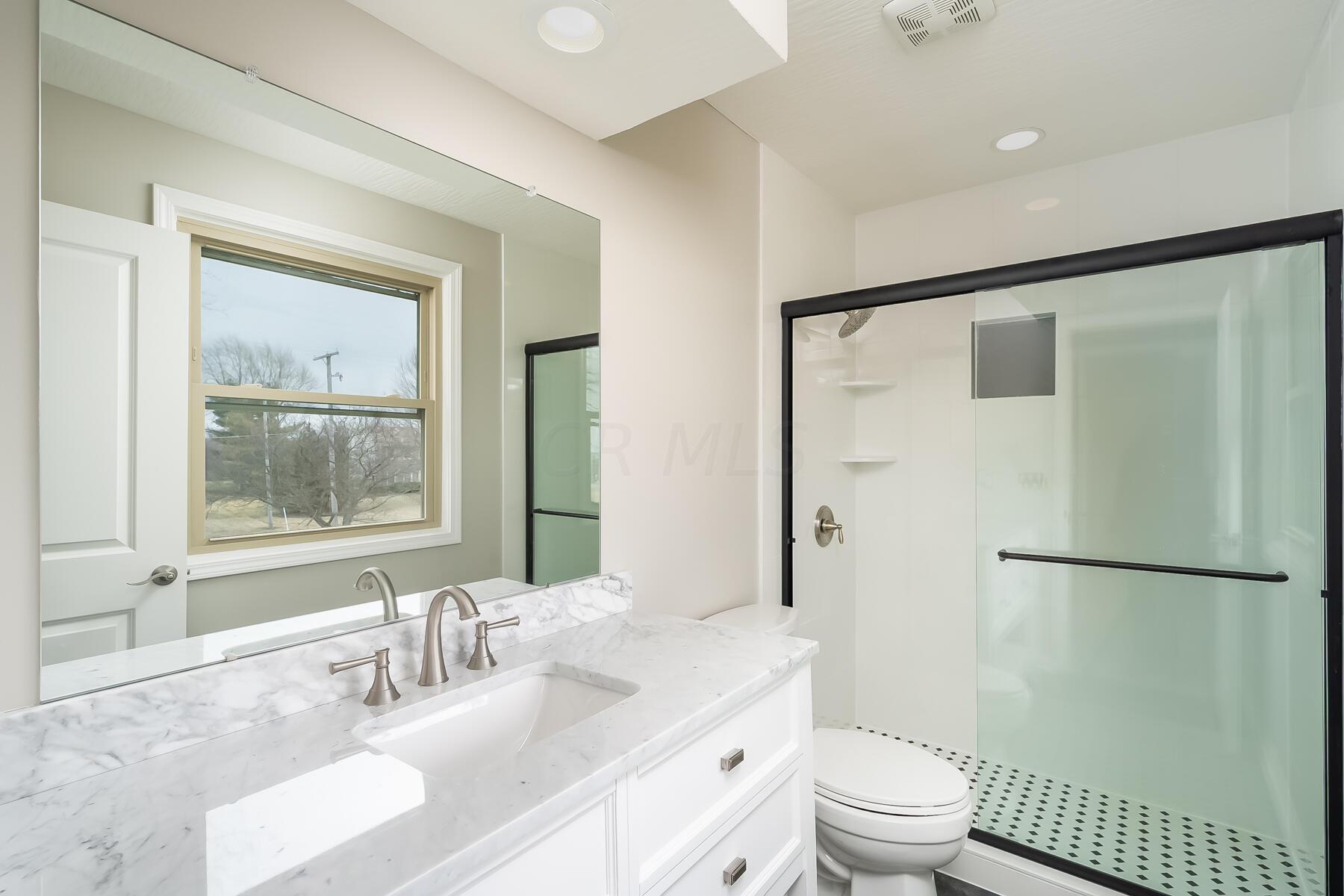 6001 Moore Road Delaware, OH 43015 - Photo 24 of 39 Primary Bathroom