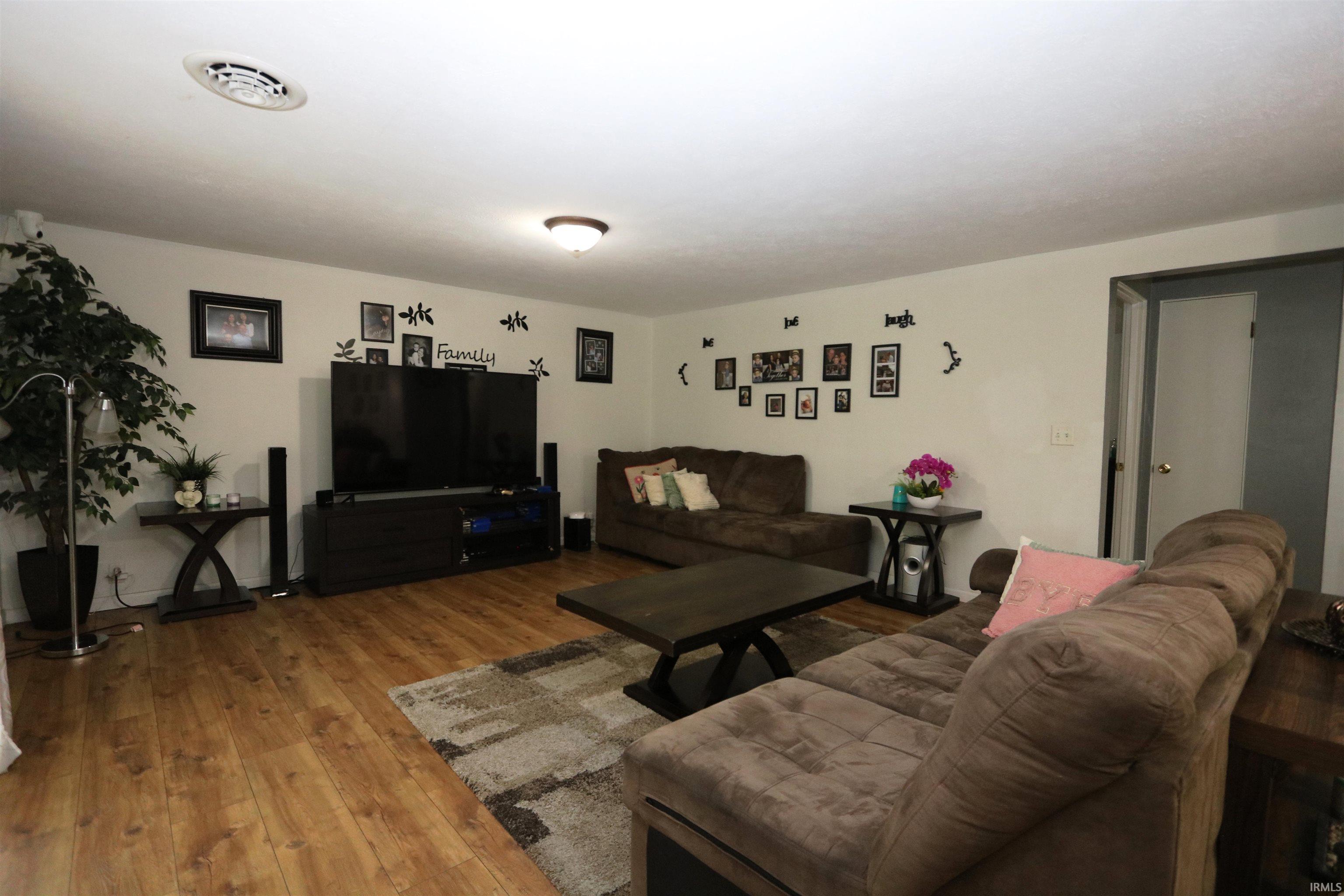 17455 Cleveland Road South Bend, IN 46635 - Photo 3 of 26 Gallery Image 3