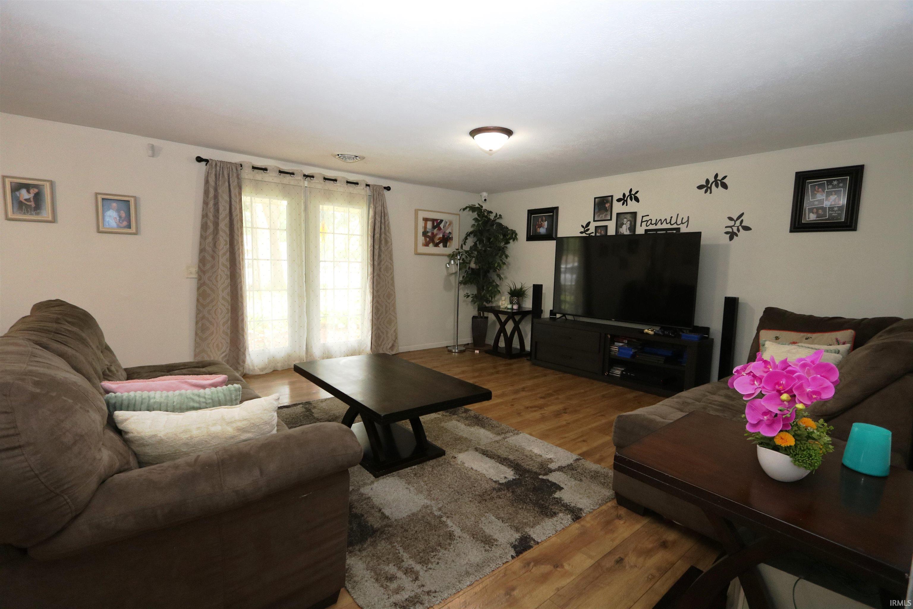 17455 Cleveland Road South Bend, IN 46635 - Photo 4 of 26 Gallery Image 4