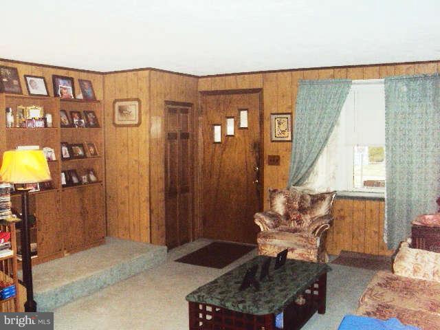 1905 Penhall Road Baltimore, MD 21222 - Photo 2 of 12 Living Room