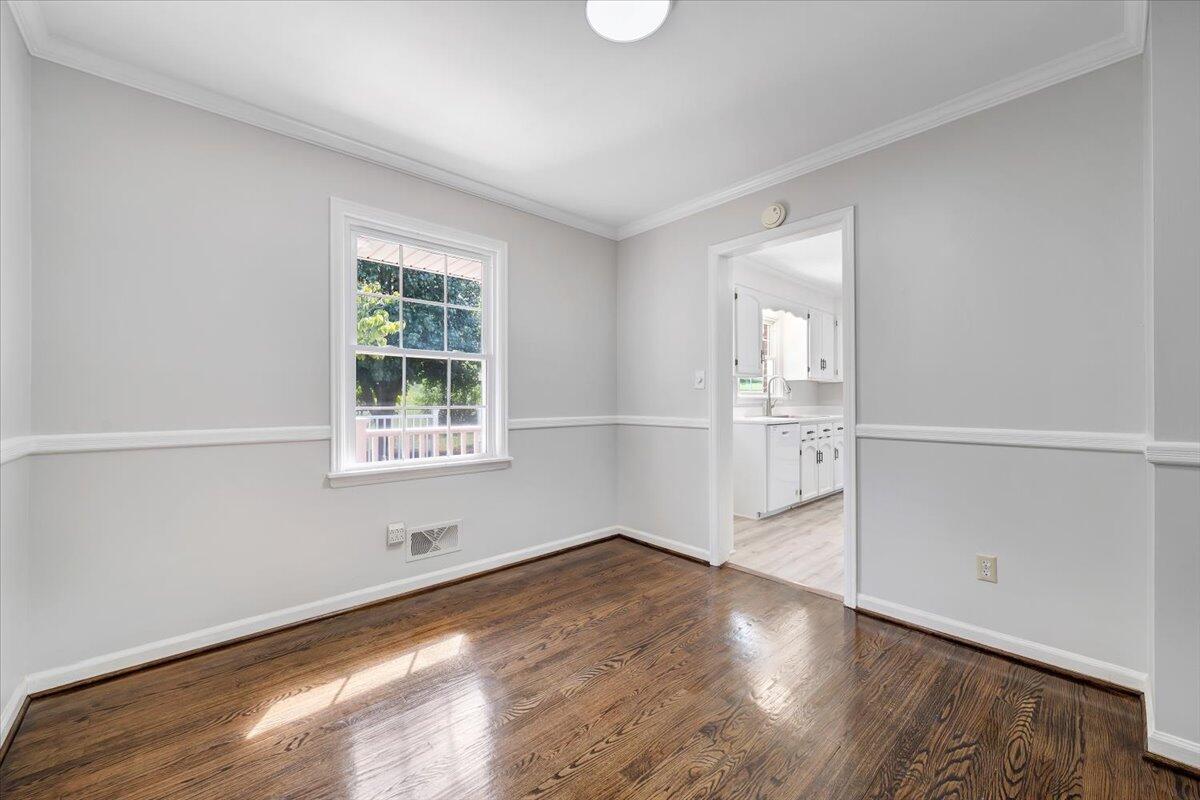 5844 Castle Rock Road Roanoke, VA 24018 - Photo 7 of 43 07-MIB04961