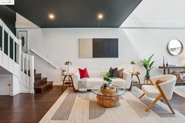 $599,950 | 1004 9th Avenue, Oakland, CA 94606