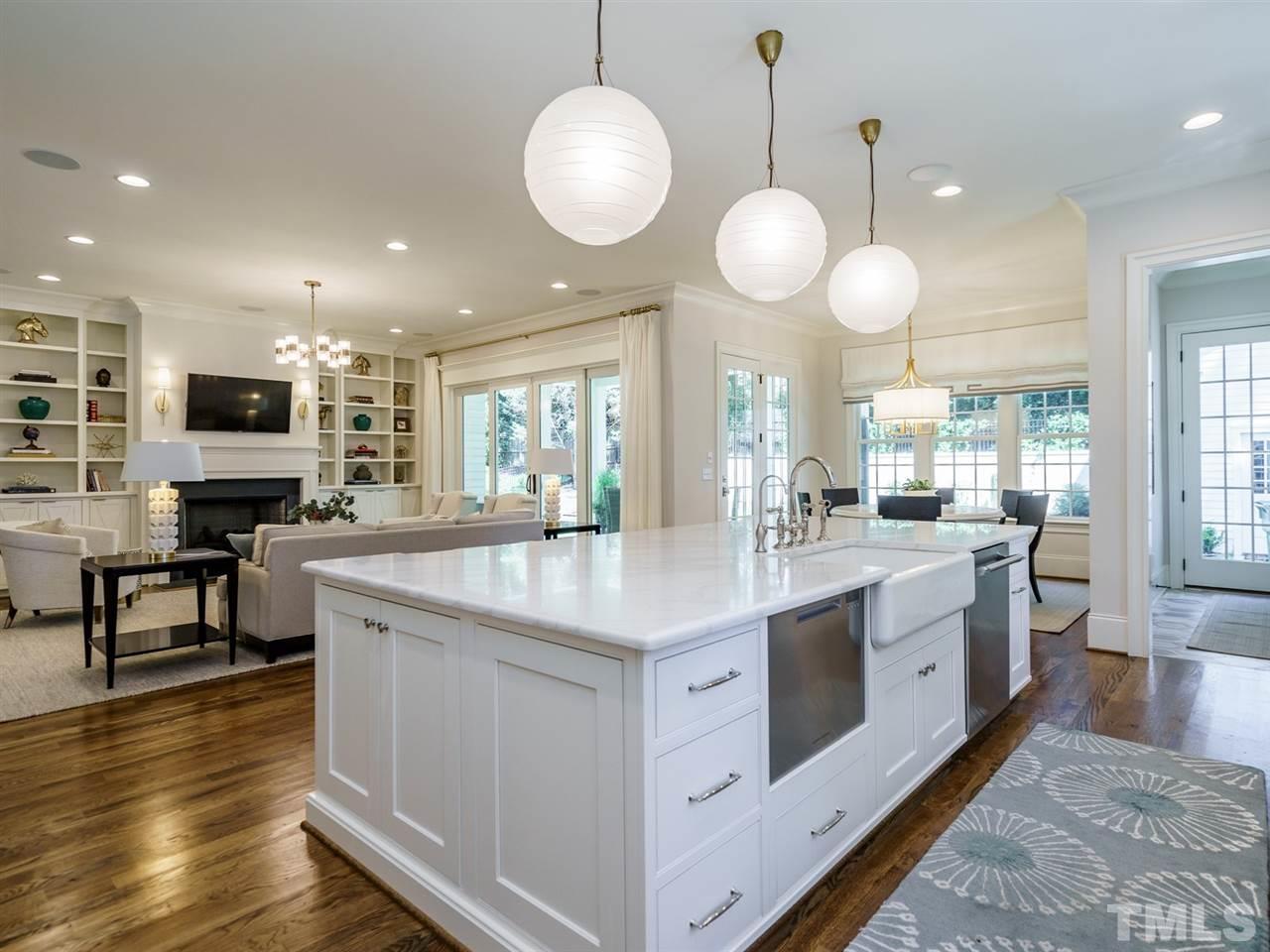 313 Forsyth Street Raleigh, NC 27609 - Photo 11 of 30