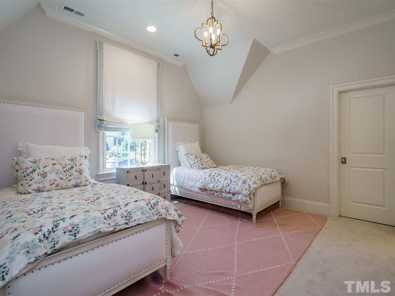 313 Forsyth Street Raleigh, NC 27609 - Photo 19 of 30