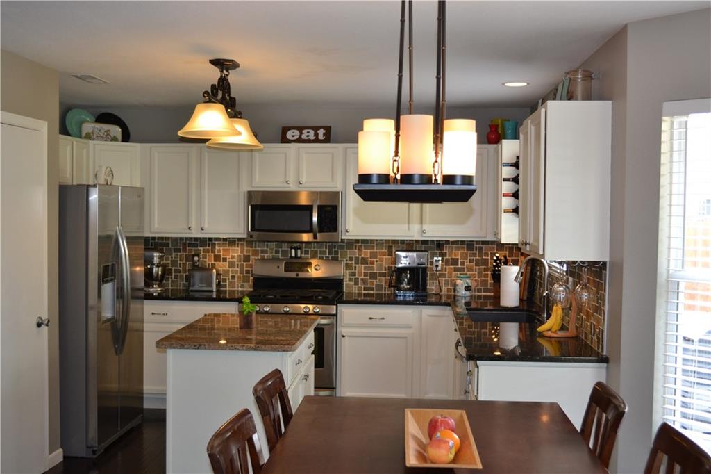 12906 Pleasant View Lane Fishers, IN 46038 - Photo 3 of 17