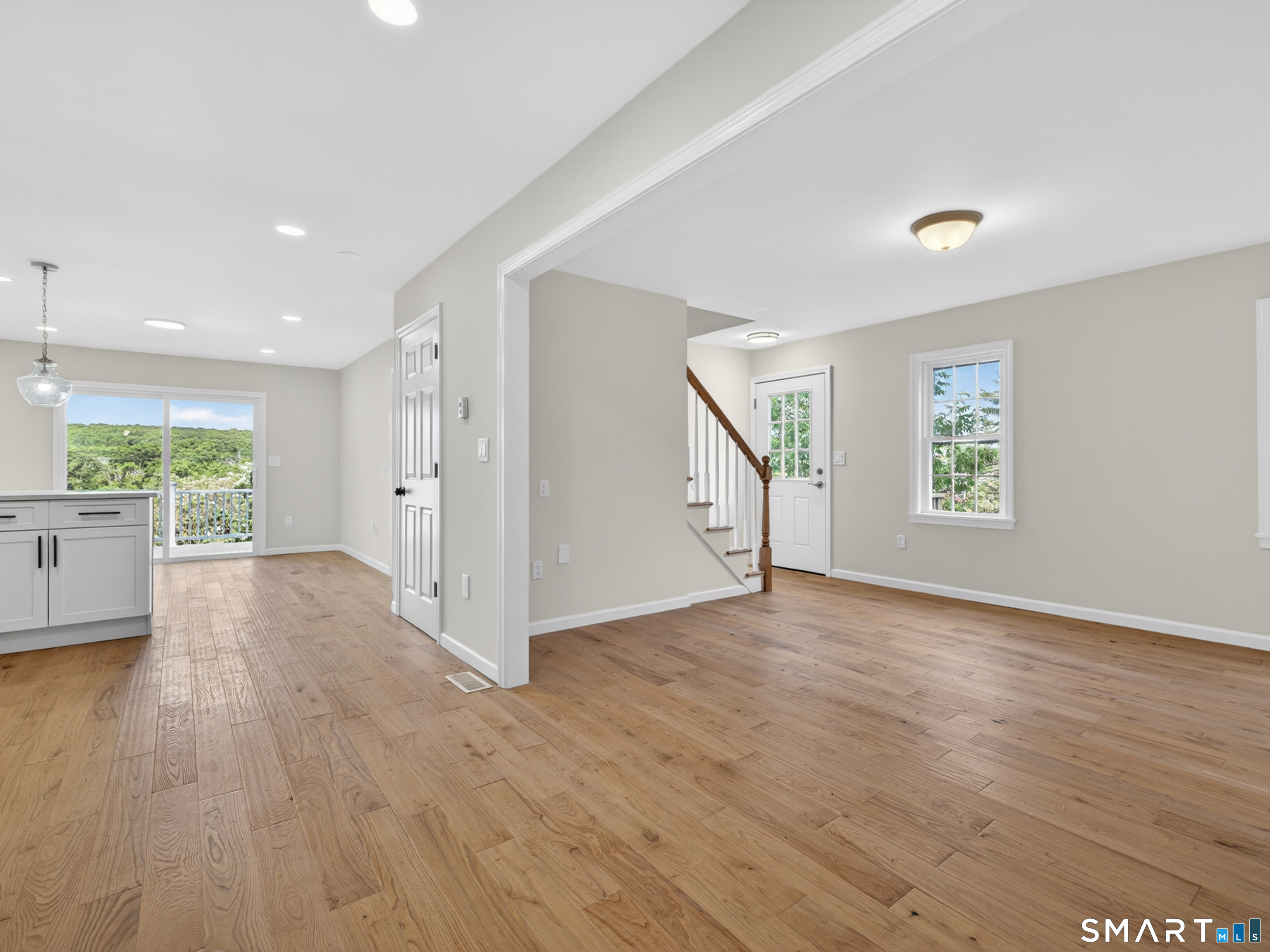 205 Flanders Road East Lyme, CT 06357 - Photo 18 of 39