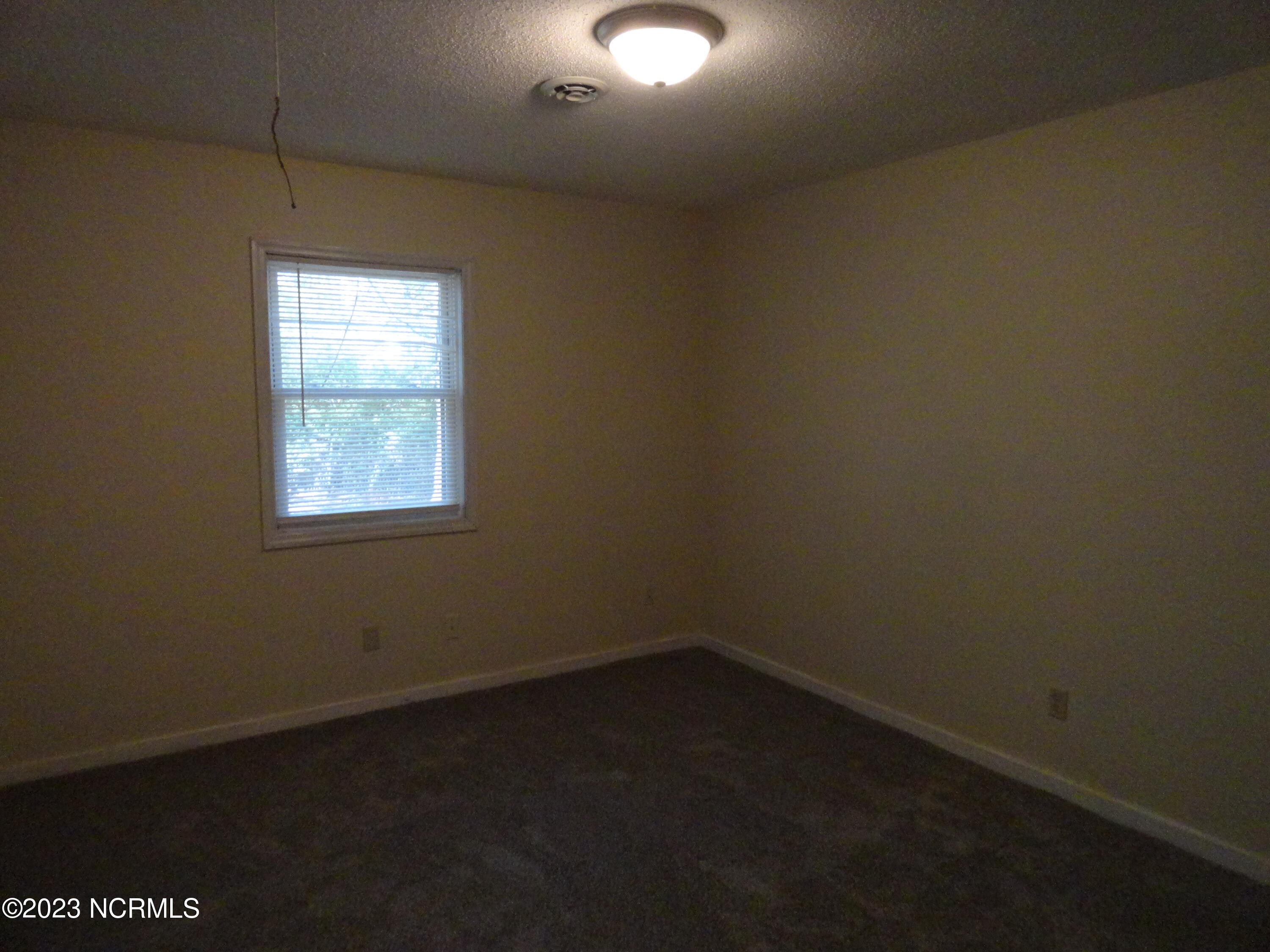 232 Cedar Ridge Lane Havelock, NC 28532 - Photo 5 of 9 Back Bedroom