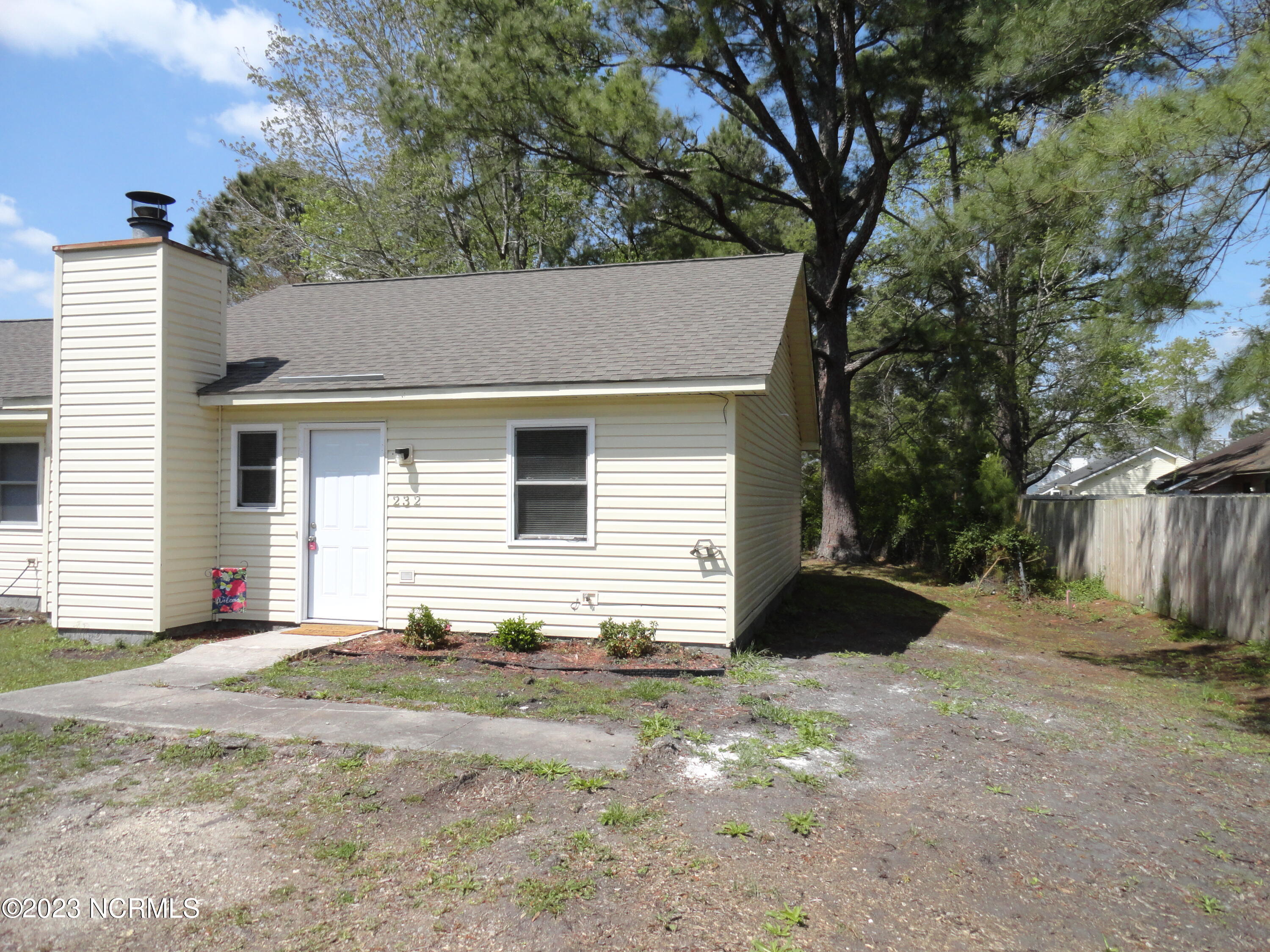 232 Cedar Ridge Lane Havelock, NC 28532 - Photo 9 of 9 2016-03-11 22.19.27