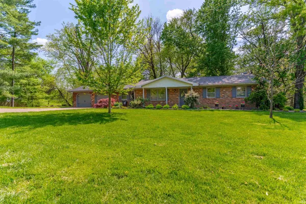 $379,500 | 1220 Schenk Road, Evansville, IN 47710