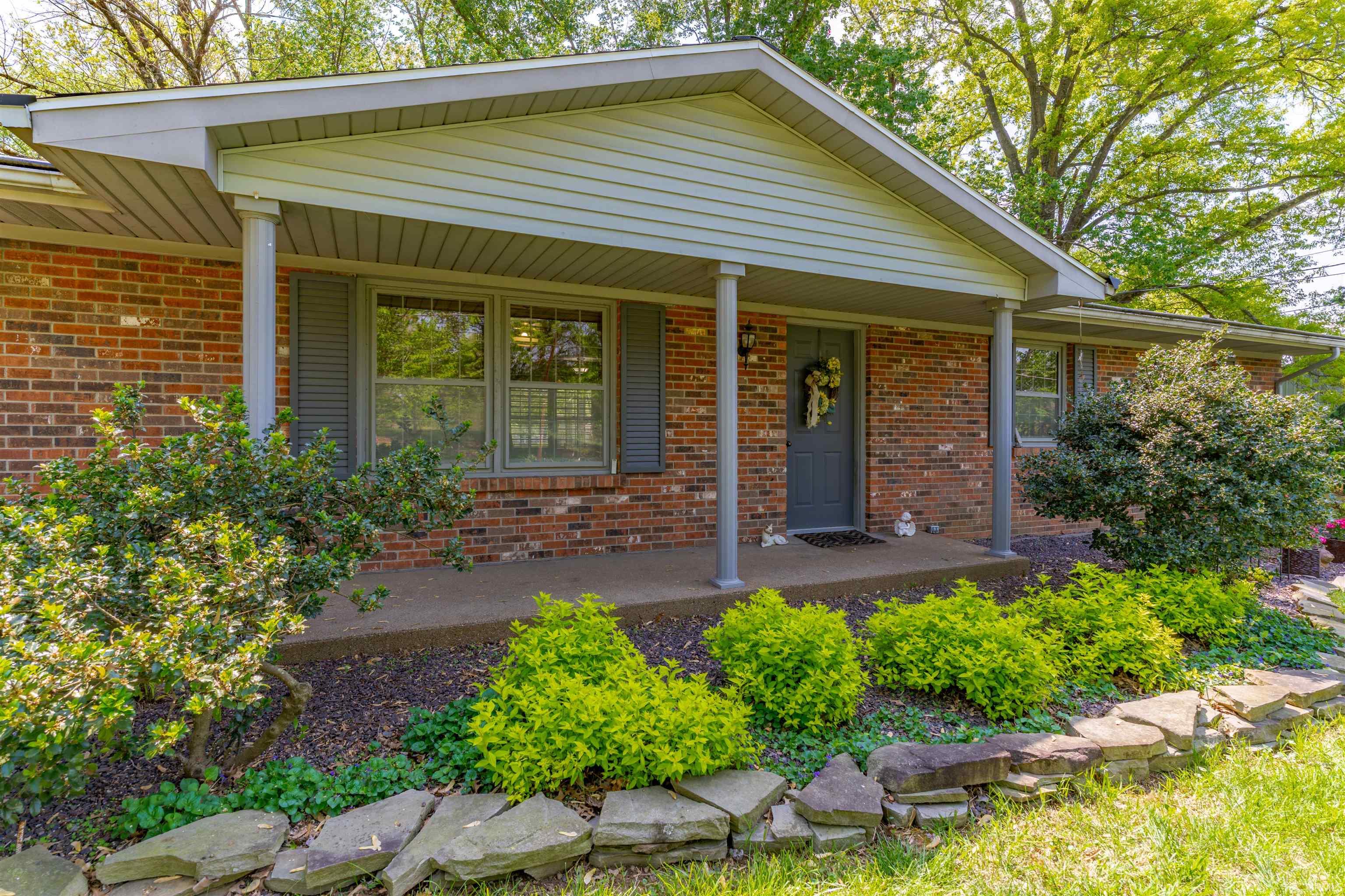 1220 Schenk Road Evansville, IN 47710 - Photo 2 of 36