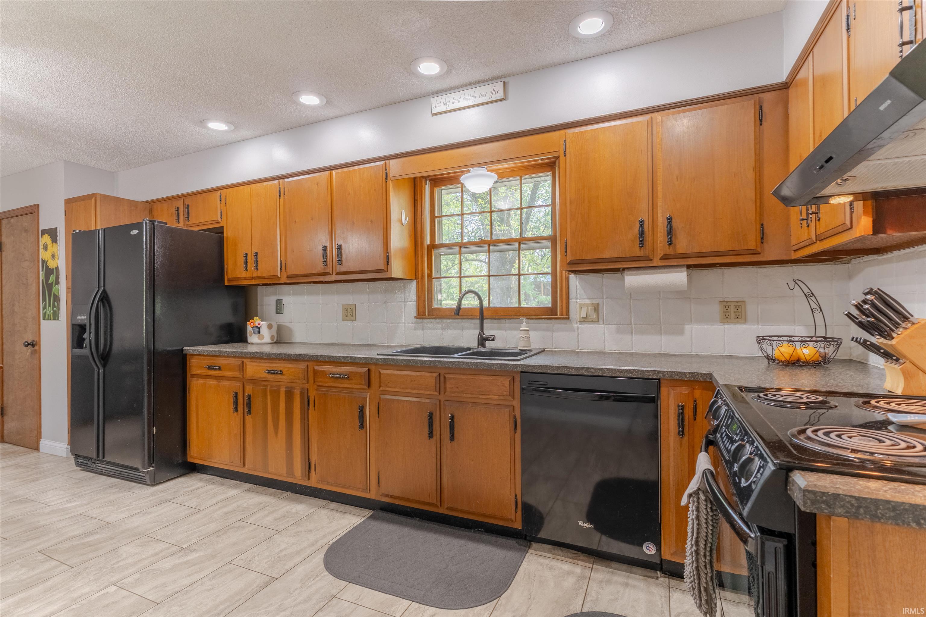 1220 Schenk Road Evansville, IN 47710 - Photo 10 of 36