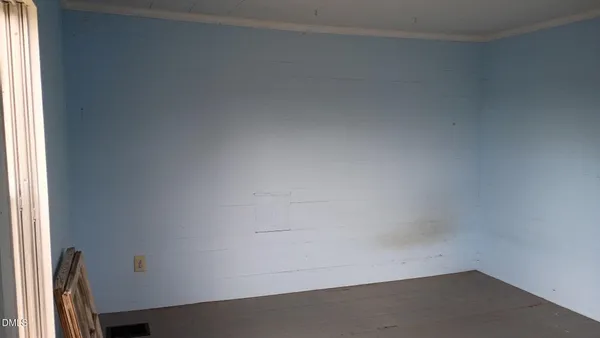 $130,000 | 325 North Asheboro Street, Liberty, NC 27298