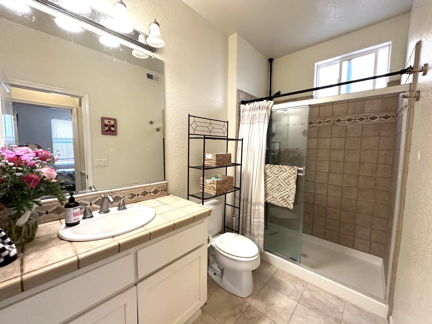 718 Roble Street Watsonville, CA 95076 - Photo 16 of 36