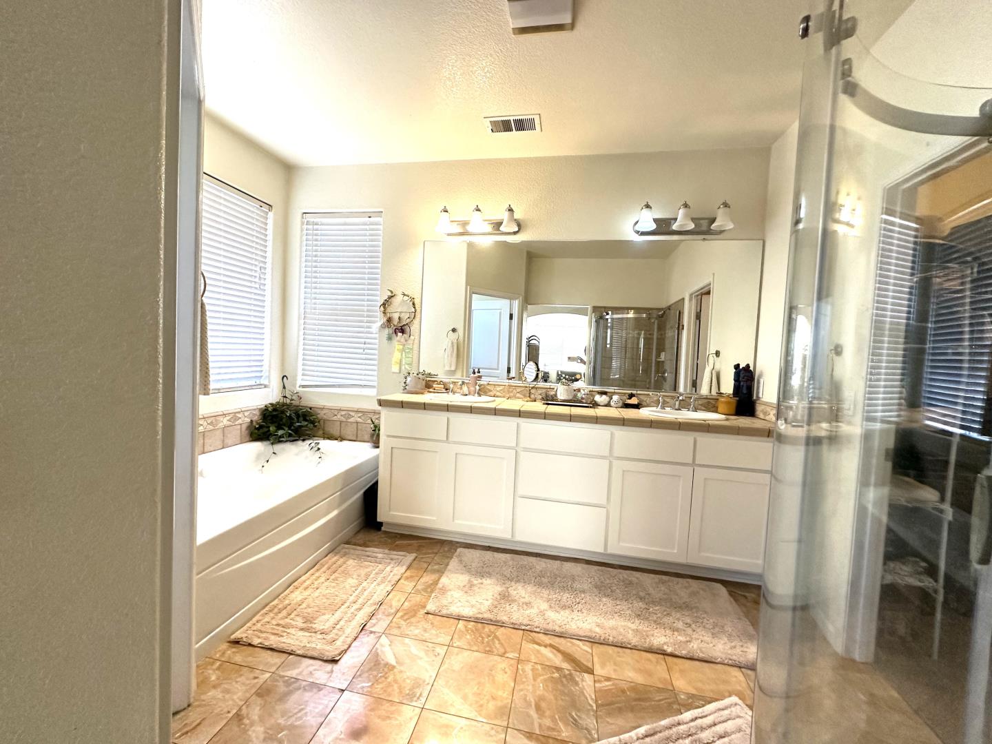 718 Roble Street Watsonville, CA 95076 - Photo 27 of 36