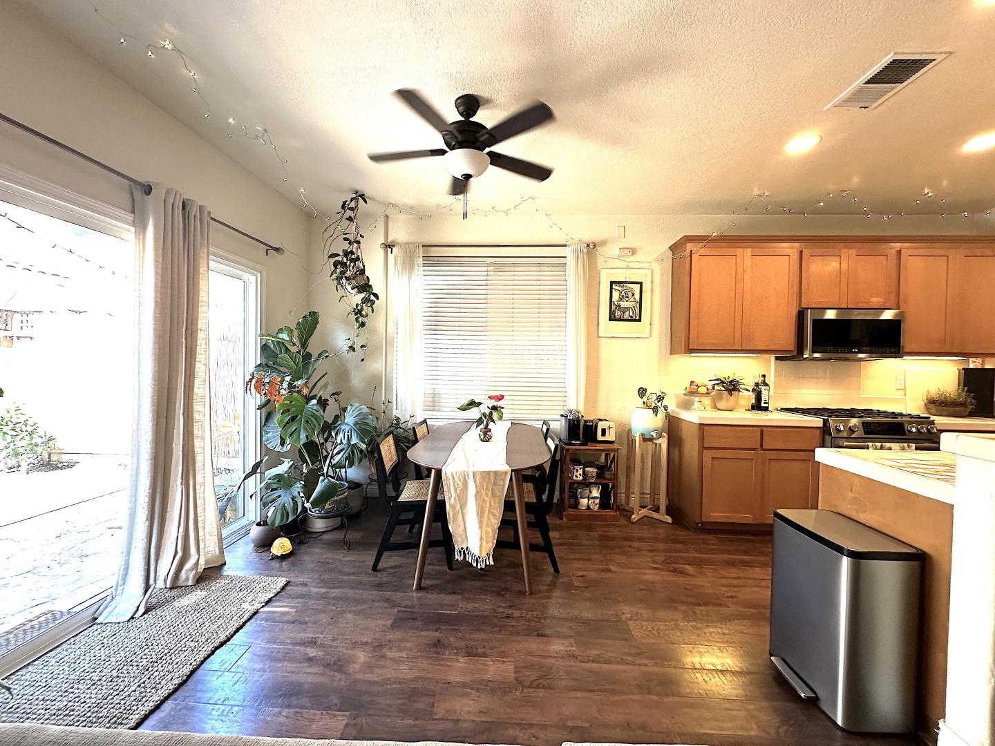 718 Roble Street Watsonville, CA 95076 - Photo 5 of 36