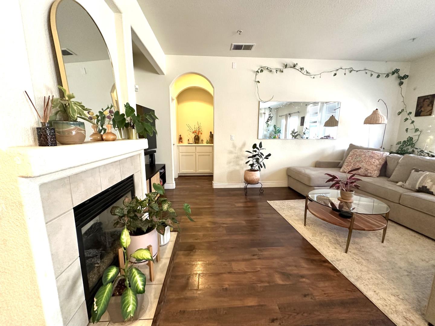 718 Roble Street Watsonville, CA 95076 - Photo 9 of 36