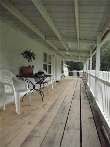 962 Espy Road Manchester, TN 37355 - Photo 7 of 19 The front porch