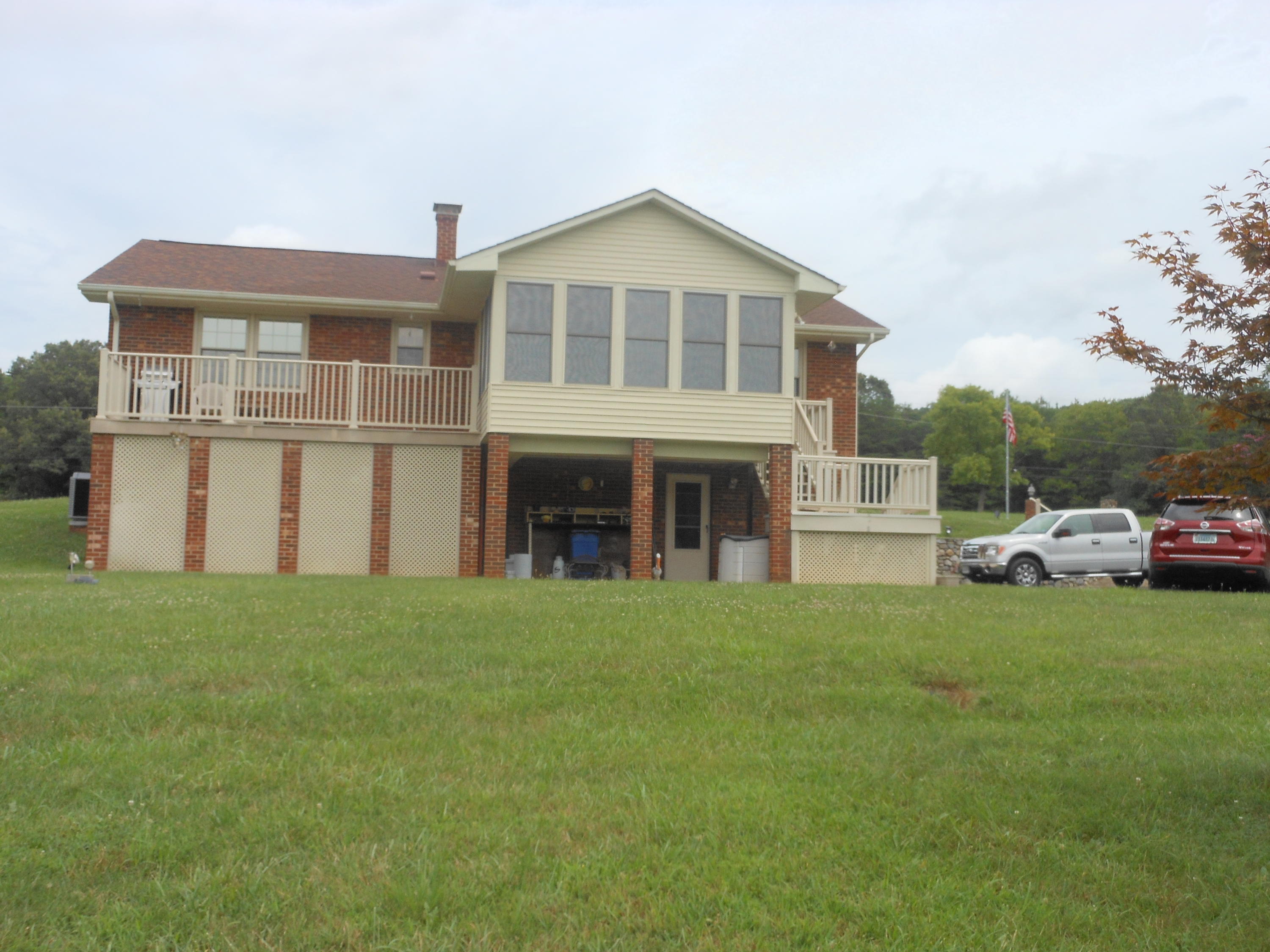 2767 Rutrough Road Southeast Roanoke, VA 24014 - Photo 31 of 36