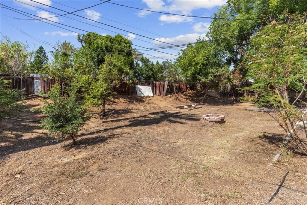 529 West Blaine Street Riverside, CA 92507 - Photo 23 of 26