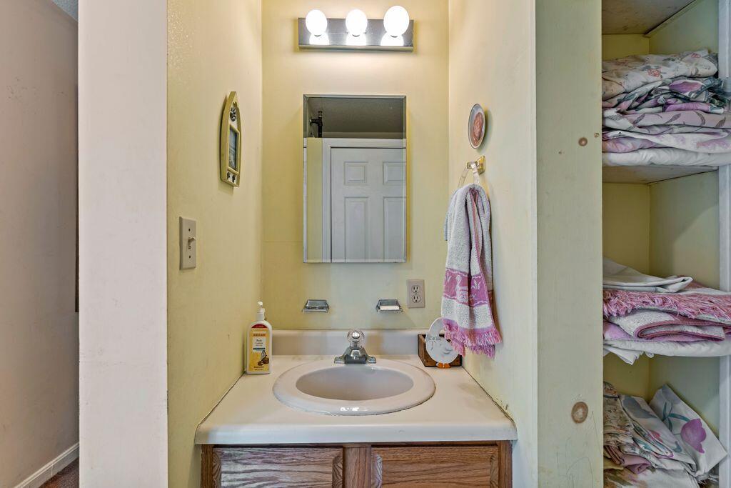 1762 Post Road, Unit 115 Wells, ME 04090 - Photo 10 of 22 11_DSC05344