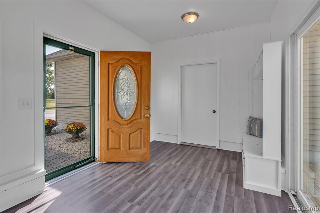 8425 Duffield Road Flushing, MI 48433 - Photo 9 of 65