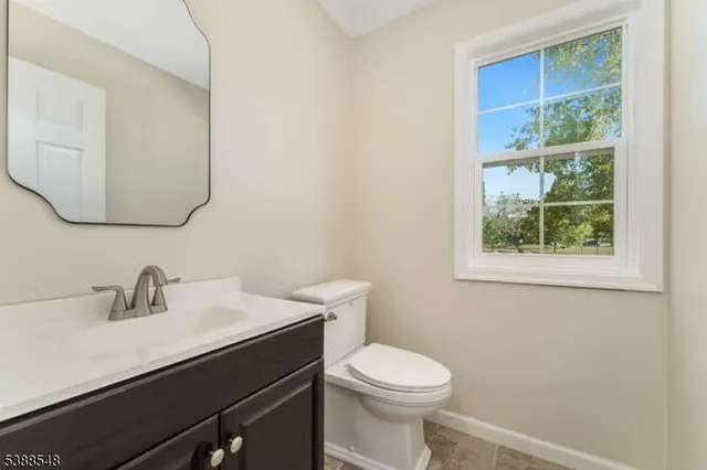 $389,000 | 901 Fox Hill Place, Milford, NJ 08848