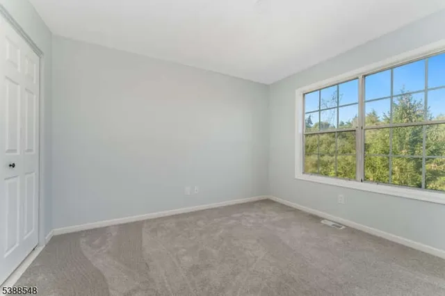 $389,000 | 901 Fox Hill Place, Milford, NJ 08848