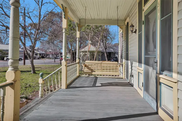 a view of an outdoor space