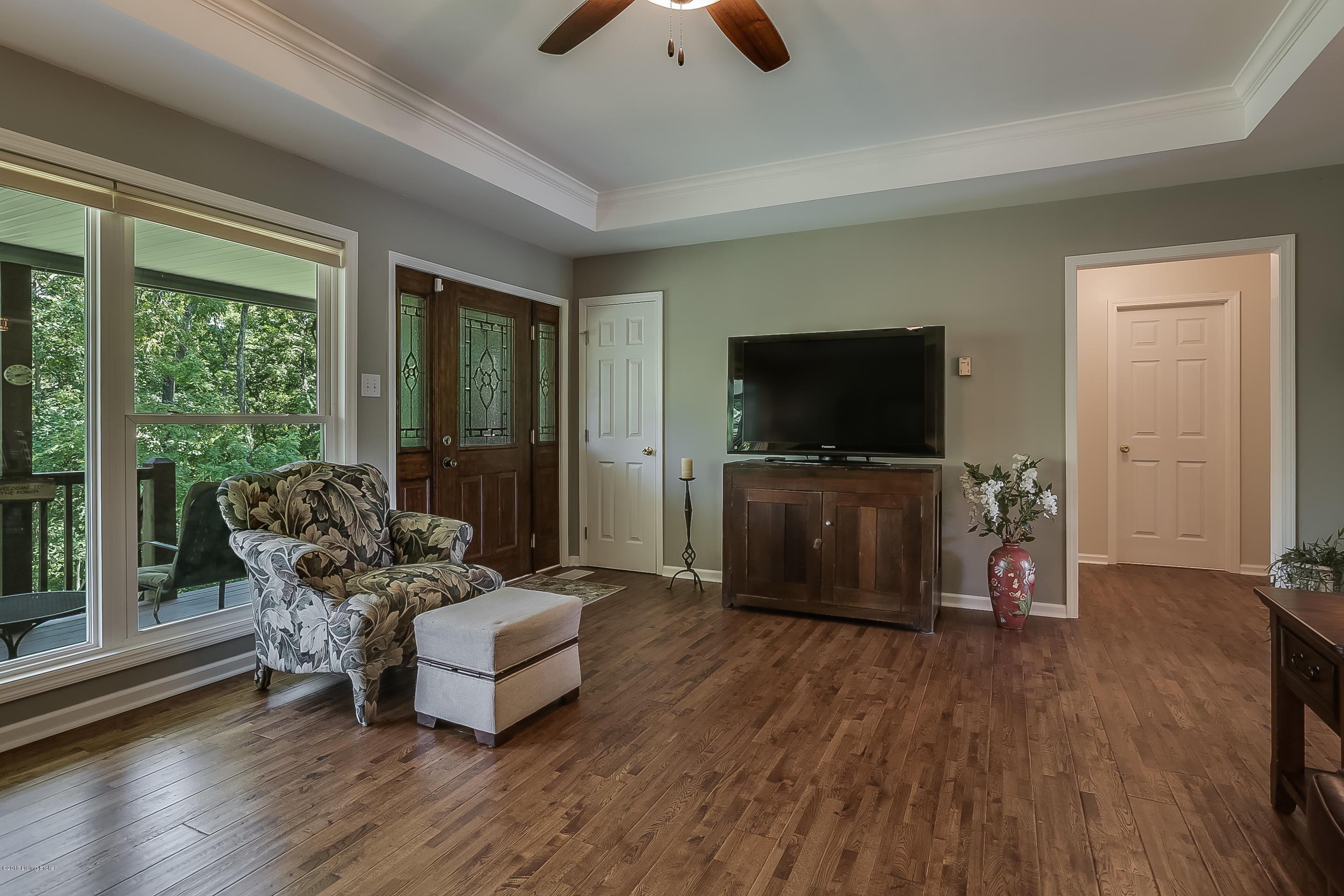 472 Travis Road Taylorsville, KY 40071 - Photo 3 of 36 Great Room