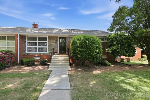 $294,900 | 4500 Woodlark Lane, Charlotte, NC 28211