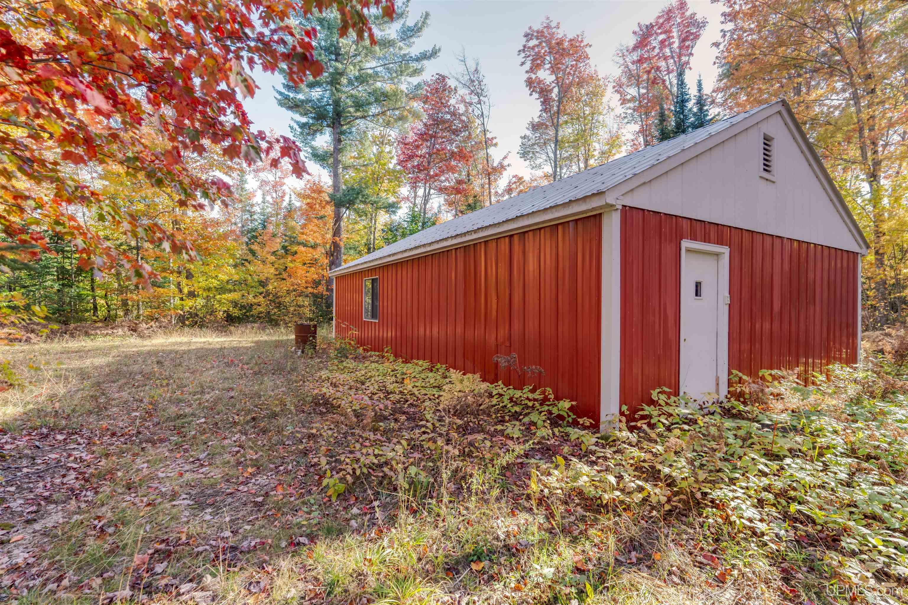 11591 North Walsh Grade Road Seney, MI 49883 - Photo 5 of 25