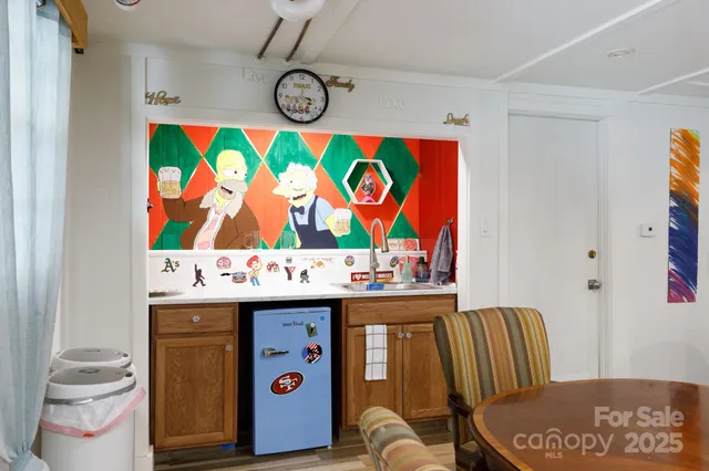 $364,500 | 145 21st Avenue Northwest, Hickory, NC 28601