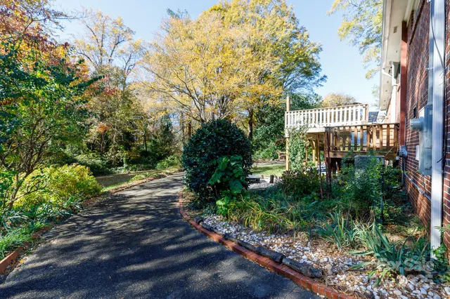 $364,500 | 145 21st Avenue Northwest, Hickory, NC 28601