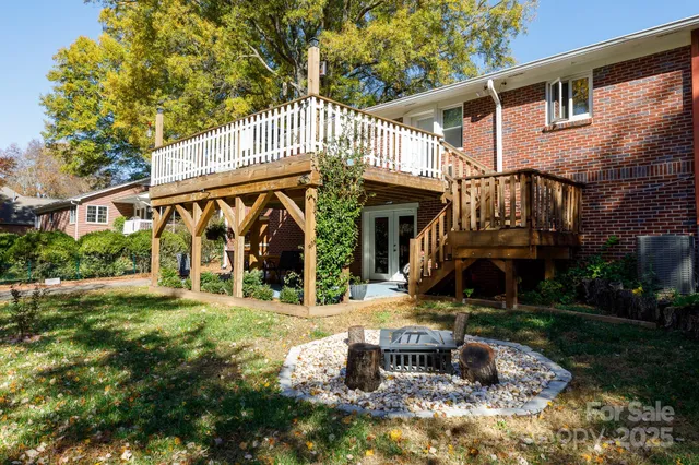 $364,500 | 145 21st Avenue Northwest, Hickory, NC 28601