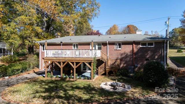 $364,500 | 145 21st Avenue Northwest, Hickory, NC 28601