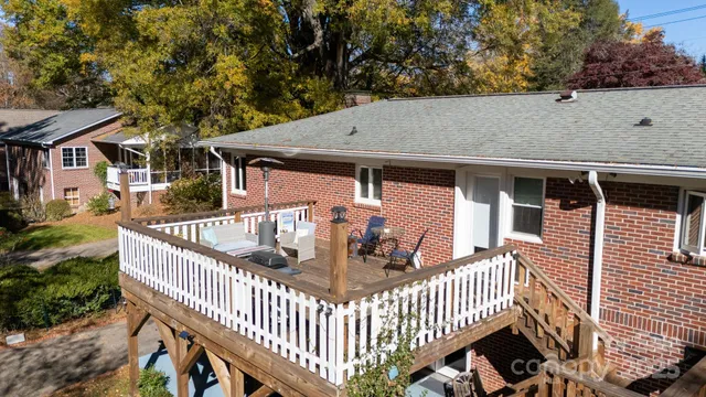 $364,500 | 145 21st Avenue Northwest, Hickory, NC 28601