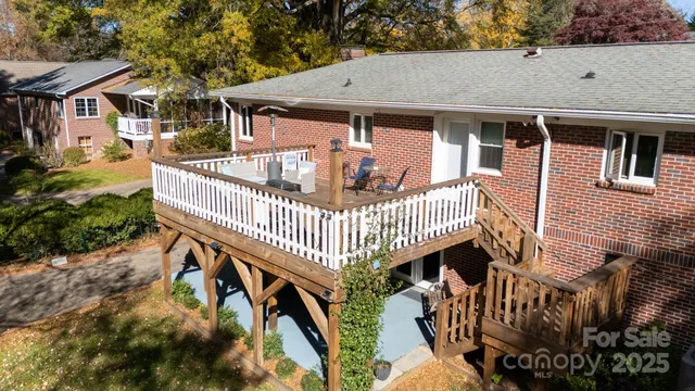 $364,500 | 145 21st Avenue Northwest, Hickory, NC 28601