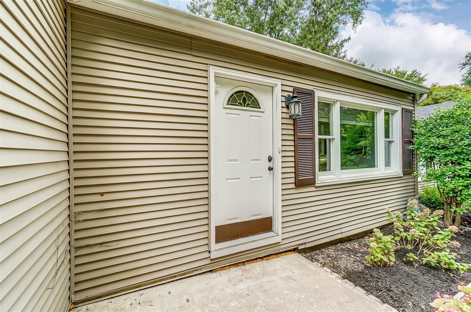953 8 Mile Road Cincinnati, OH 45255 - Photo 4 of 41