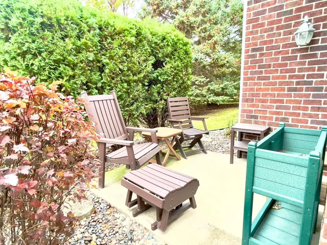 $2,200 | 12022 Vermillion Street Northeast, Unit B, Blaine, MN 55449