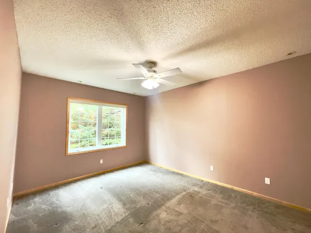 $2,200 | 12022 Vermillion Street Northeast, Unit B, Blaine, MN 55449