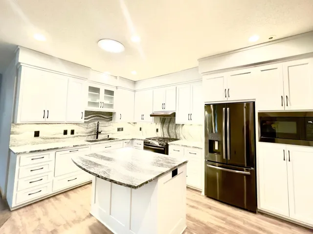 $2,200 | 12022 Vermillion Street Northeast, Unit B, Blaine, MN 55449