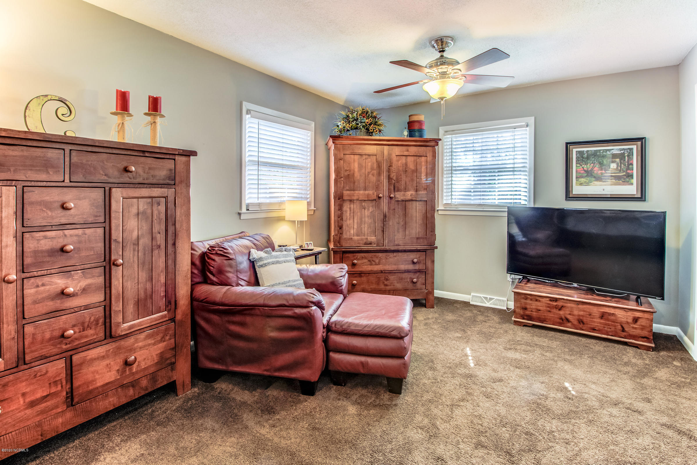 4113 Masonboro Loop Road Wilmington, NC 28409 - Photo 16 of 31 Master Bedroom sitting area
