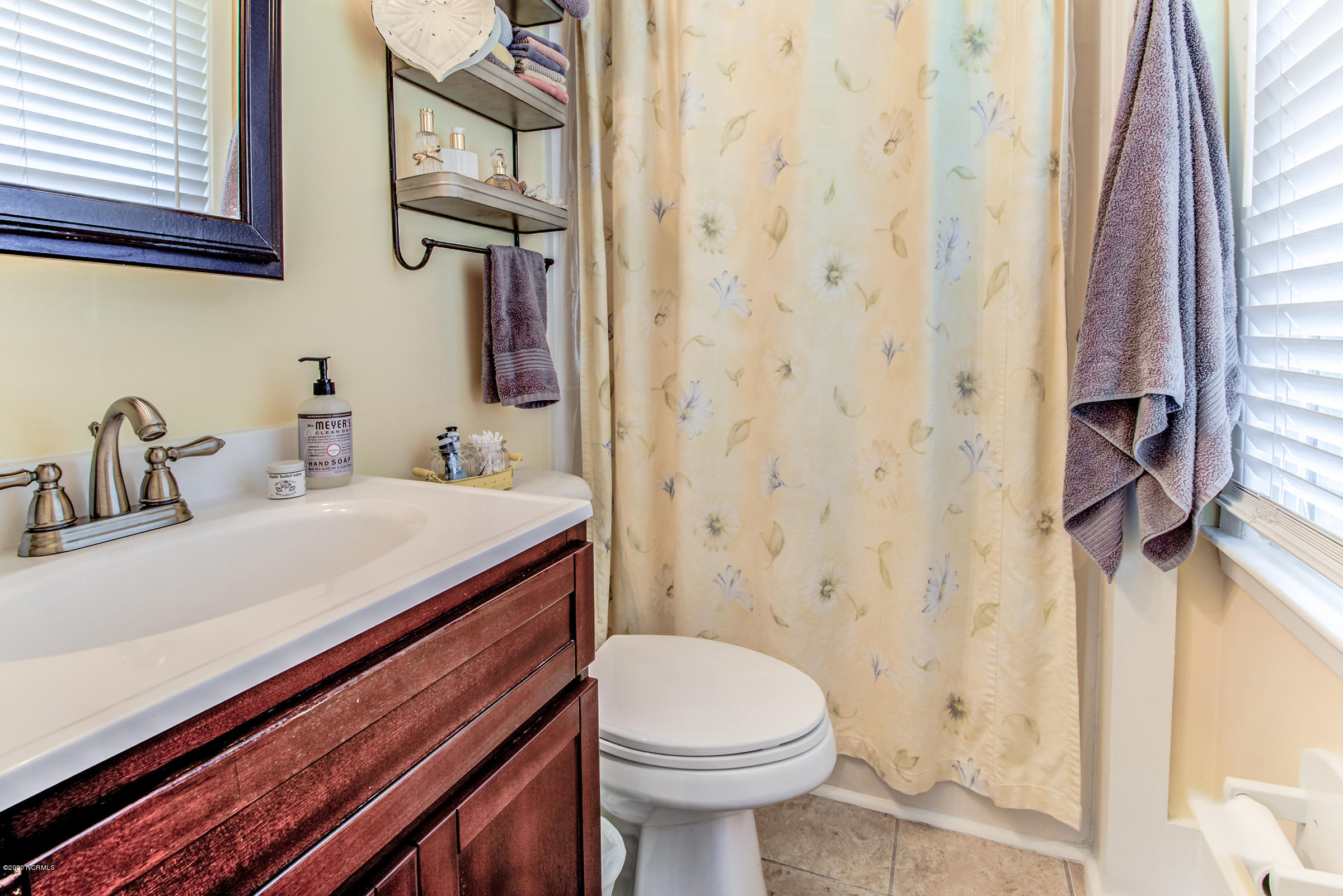 4113 Masonboro Loop Road Wilmington, NC 28409 - Photo 19 of 31 Master Bath