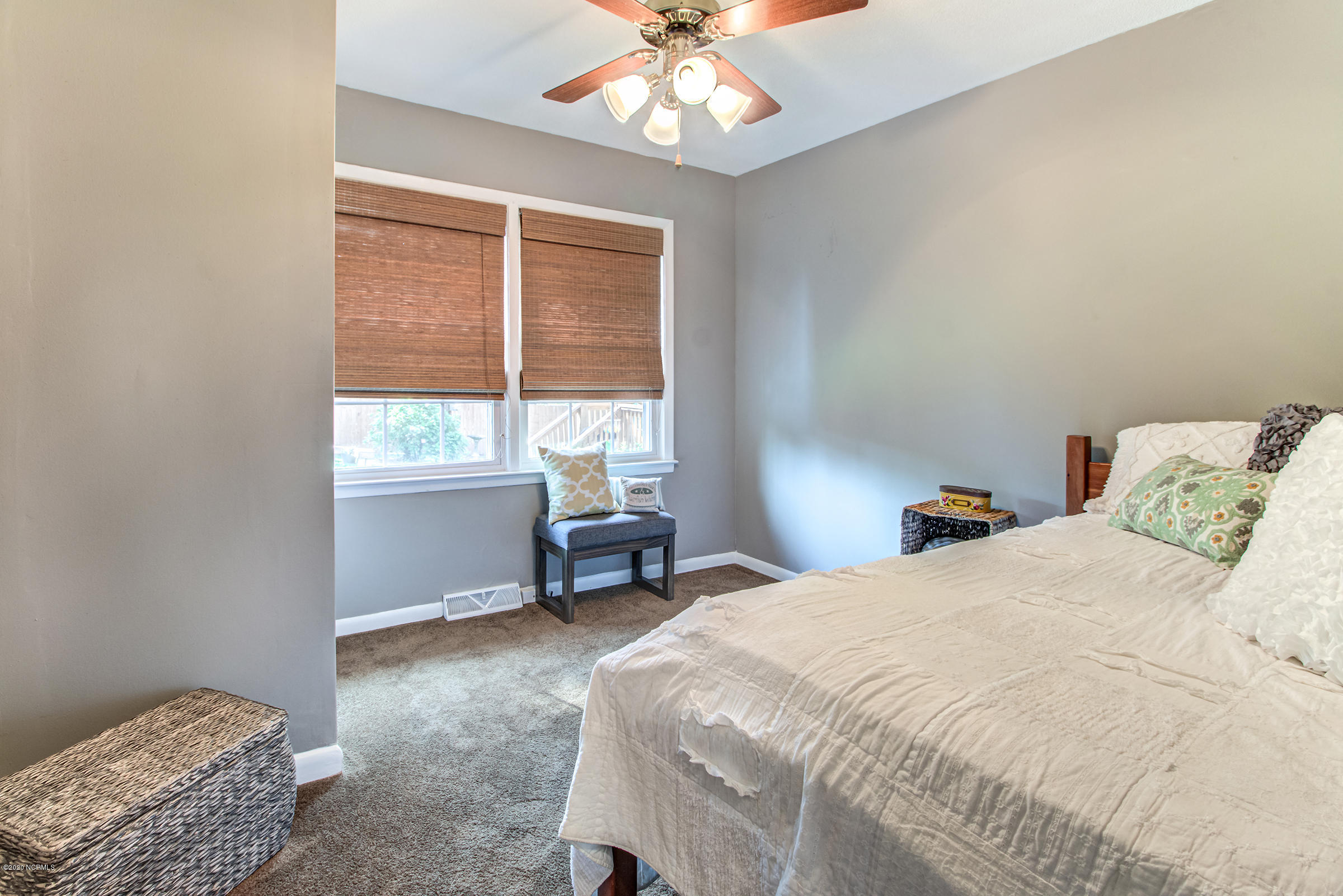 4113 Masonboro Loop Road Wilmington, NC 28409 - Photo 21 of 31 3rd Bedroom