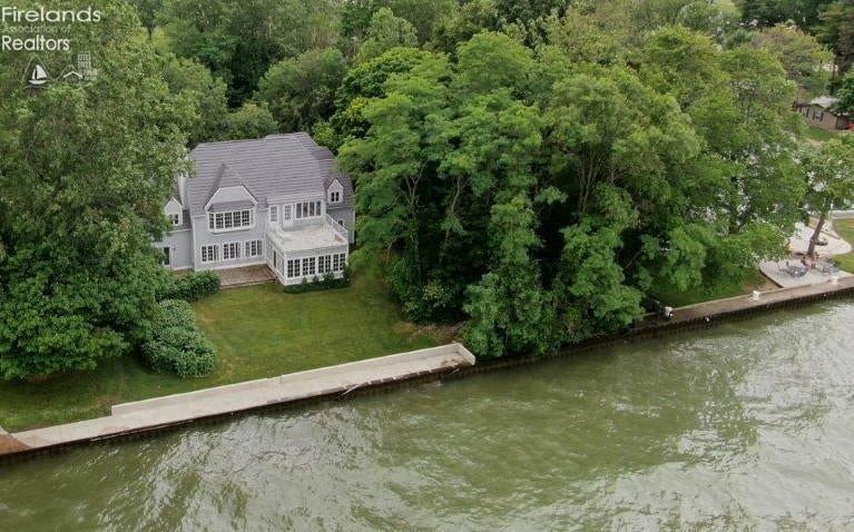 2611 East Sand Road Port Clinton, OH 43452 - Photo 5 of 34 Gallery Image 5