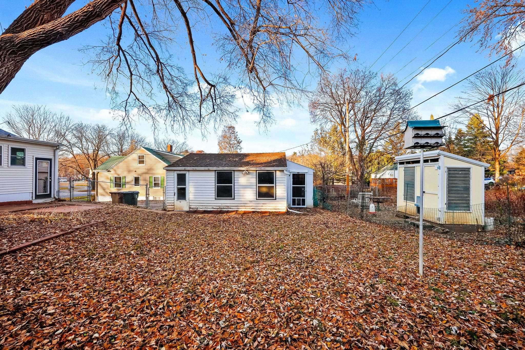 725 North Meadow Lane Madison, WI 53705 - Photo 12 of 41