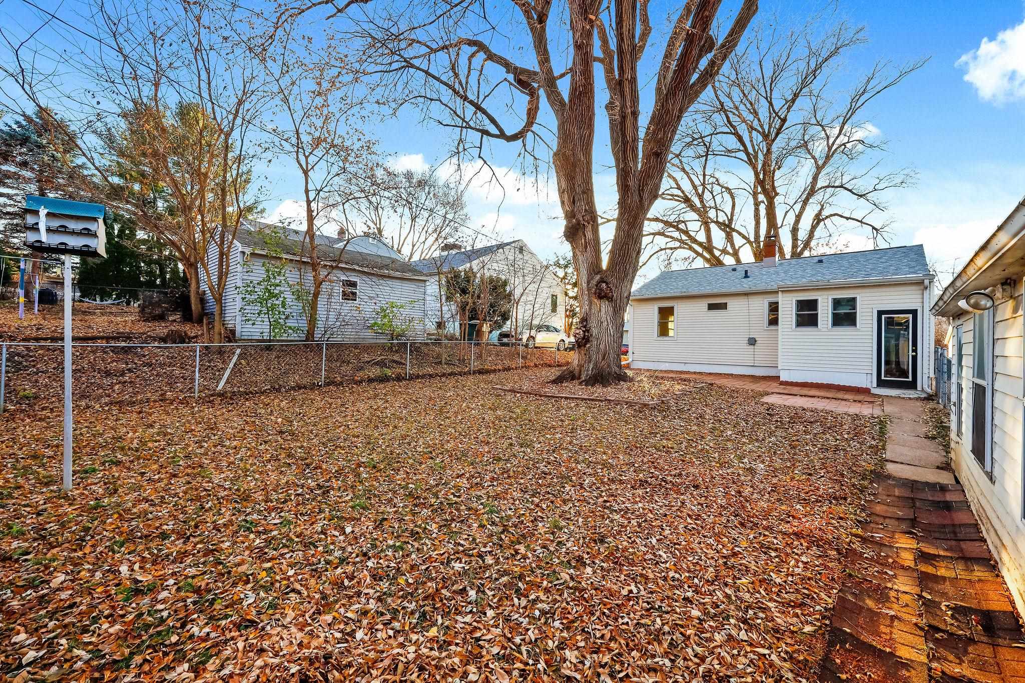 725 North Meadow Lane Madison, WI 53705 - Photo 14 of 41