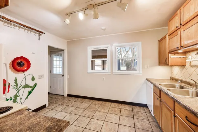 $399,000 | 725 North Meadow Lane, Madison, WI 53705